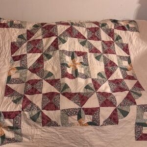 Vintage 83 by 81 artisan handmade quilt vintage